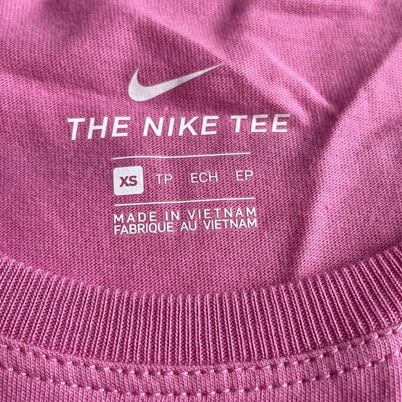 NWT Nike Sleeveless Workout Tank Pink size XS - Picture 8 of 8